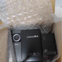 【准新】奥林巴斯em5二代 em52 em5markii金属复古微单套机有镜头，几乎全新成色，无磕碰，全新购入用的少，比富士xt20 xt30 xe3 xe4 xe2 xt2好  M43卡口，镜头群很丰富，配长焦可拍月亮夕阳，配大光圈定焦可拍人像，微距，自带滤镜模式拍照，功能丰富，操作简单，颜值高，非常适合摄影入门，非常经典的一个型号  功能： 侧翻翻折屏，触摸屏，美颜人像模式，高清视频拍vlog，超强防抖，各种滤镜，雪山、烛光、夜景、人像、运动等各种智能场景模式，有iAUTO全自动拍摄模式  