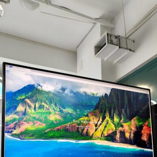 31.5寸AOC U32U1 4K高清/Nano IPS屏/60Hz/HDR600认证/10bit，Type–c65w，可旋转升降。 保时捷联名设计，显示效果顶级，接口丰富。专业绘图摄影使用，高色准，出厂校色，完美屏（无瑕疵无坏点）功能完好无维修，实拍无后期，东西非常新，所见即所得，细节图可发。