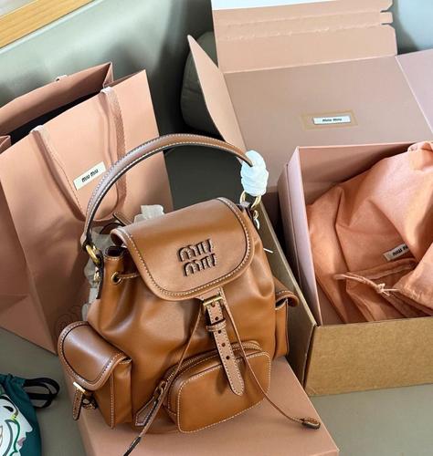 现货miu包包miu双肩包miu包包||| 本店商品均使用原厂全套包装！送人不失 牌面～